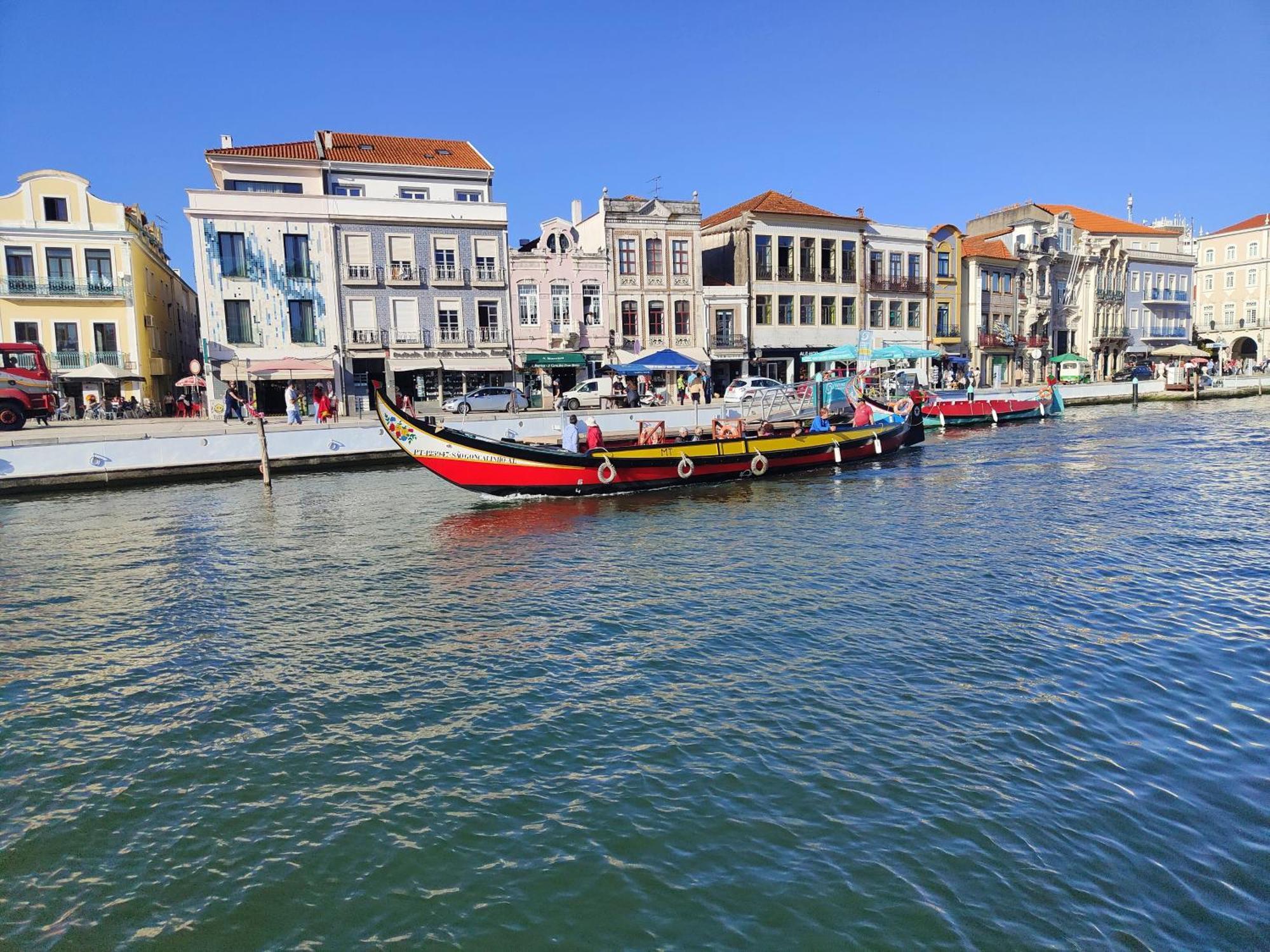 Aveiro House Hotel ภายนอก รูปภาพ